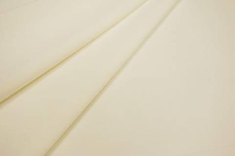 Белая (молочного цвета) костюмная ткань